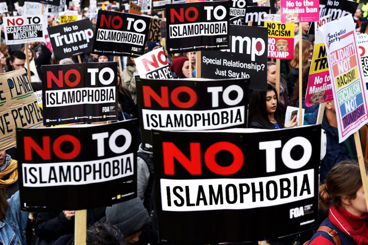 Исламофобия это. Исламофобия. Международный день исламофобия. Исламофобия плакаты. Дискриминация мусульман.